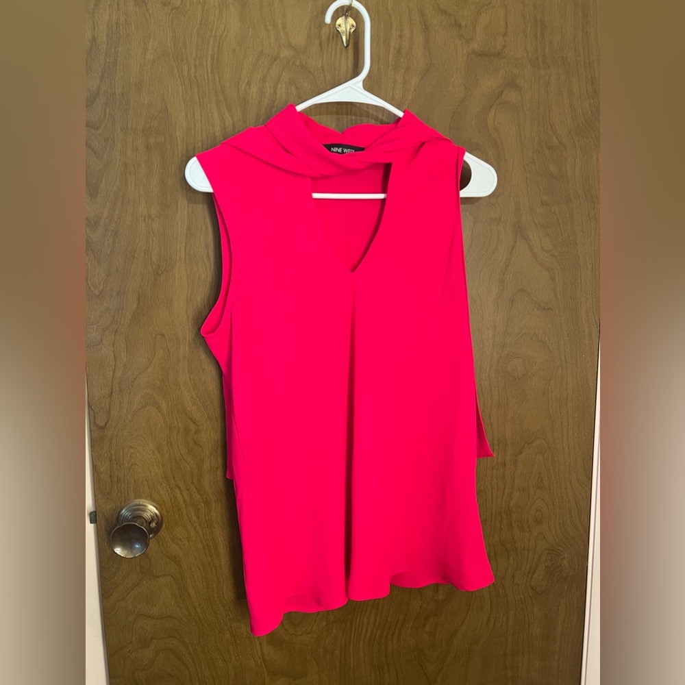 Nine West Burgundy Hot Pink Office Shirt Necktie Bow Tie Keyhole Blouse size M